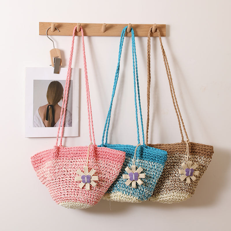 Modische und Handgefertigte Henkeltasche mit Floralem Akzent Brehn