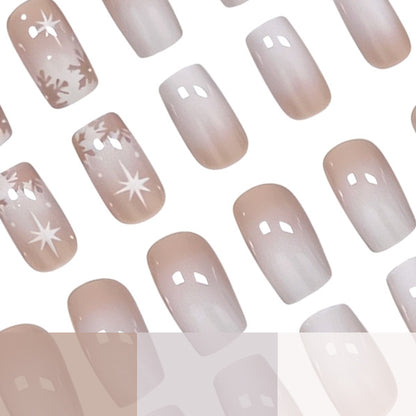 Elegante Frosted Winter Nagelkunst Verbesserungen Brehn