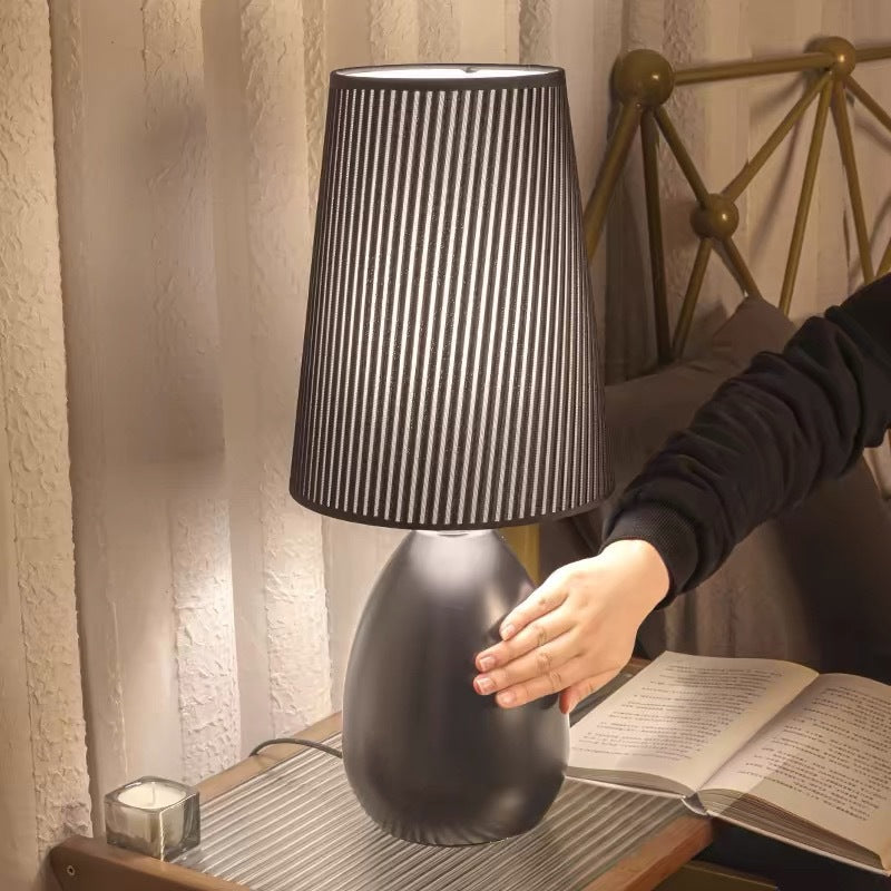 Stylische Minimalistische Tischlampe