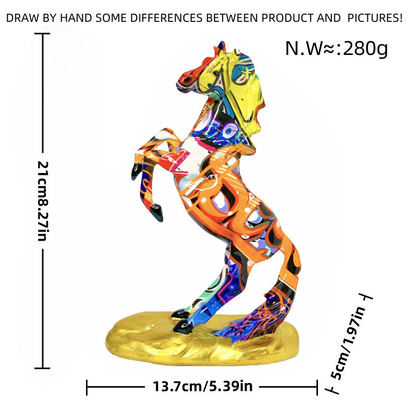 Kunstvolle Pferdefigur im modernen Design Brehn
