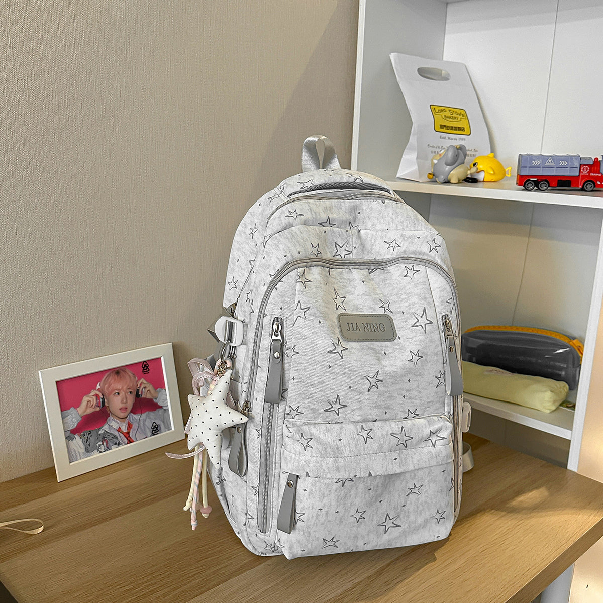 Stylischer Star-Emblazoned Alltagsrucksack Brehn