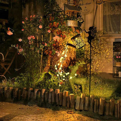 Dekorative Feen-Silhouette Gartenstecker mit LED Gießkanne Kaskadenlicht Brehn
