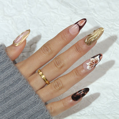 Elegante Künstlerische Stiletto Nagelkunst Brehn