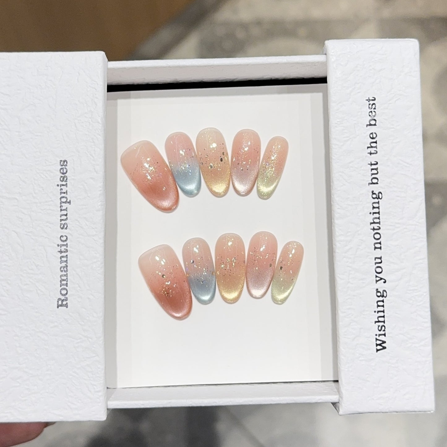 Elegante Kunstnagelspitzen mit Ombre-Effekt Brehn