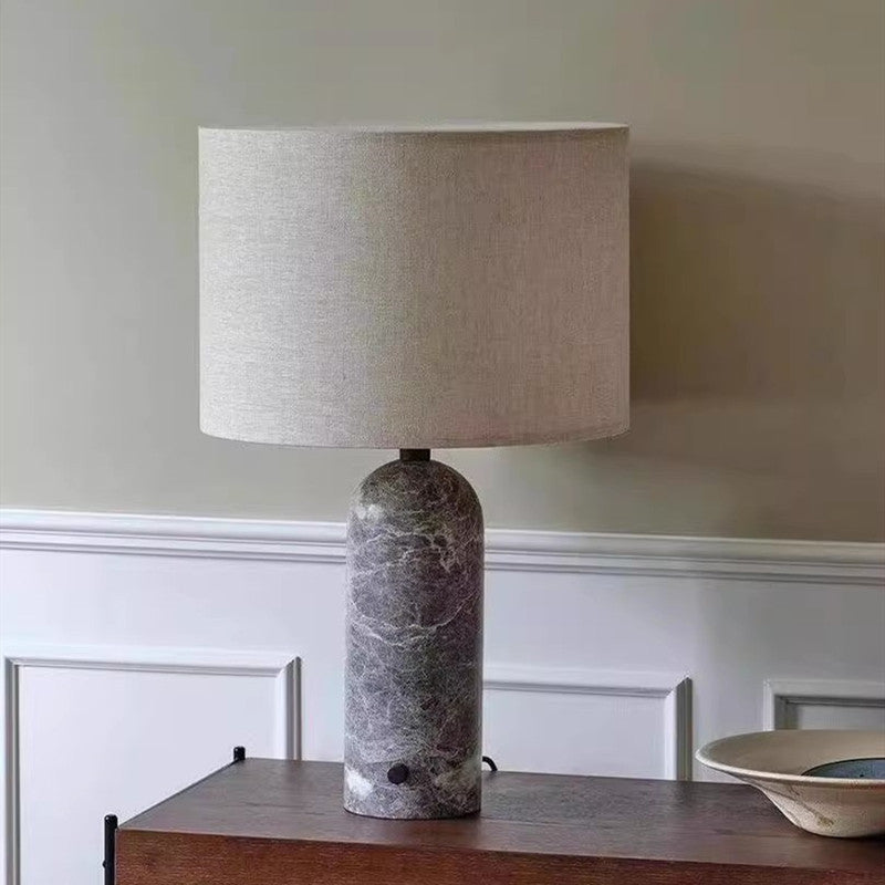 Zeitgenössische Marmor Tischlampe mit weichem Leinen-Schirm