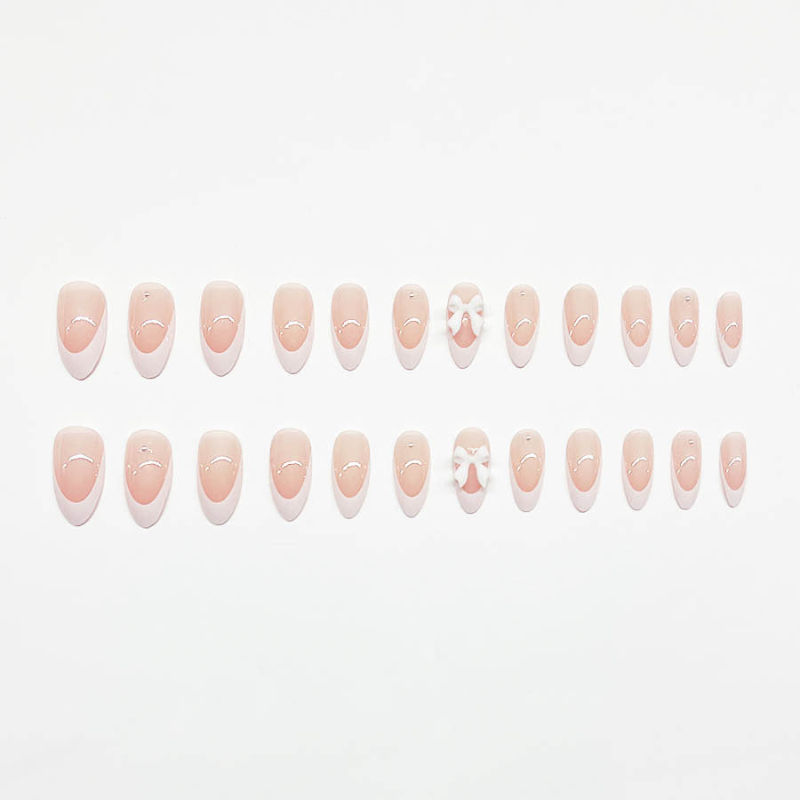 Kunstnagelset mit luxuriösen 3D-Schleifenverzierungen Brehn