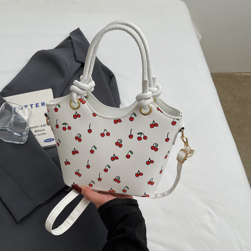 Kirschenmusterte Handtasche