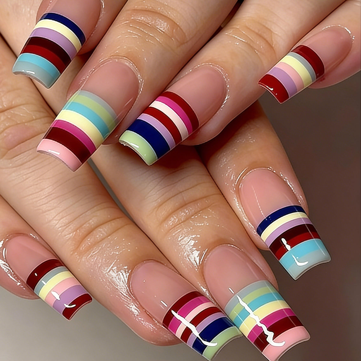 Dekorative lange Press-On Nagelkunst Tipps Brehn
