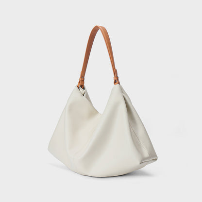 Skulpturaler Slouch Hobo Umhängetasche mit kontrastierendem Obergriff