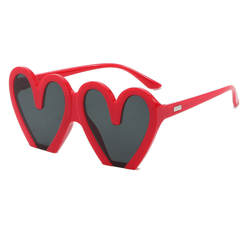 Damen Herzförmige Sonnenbrille mit auffälligem Design Brehn