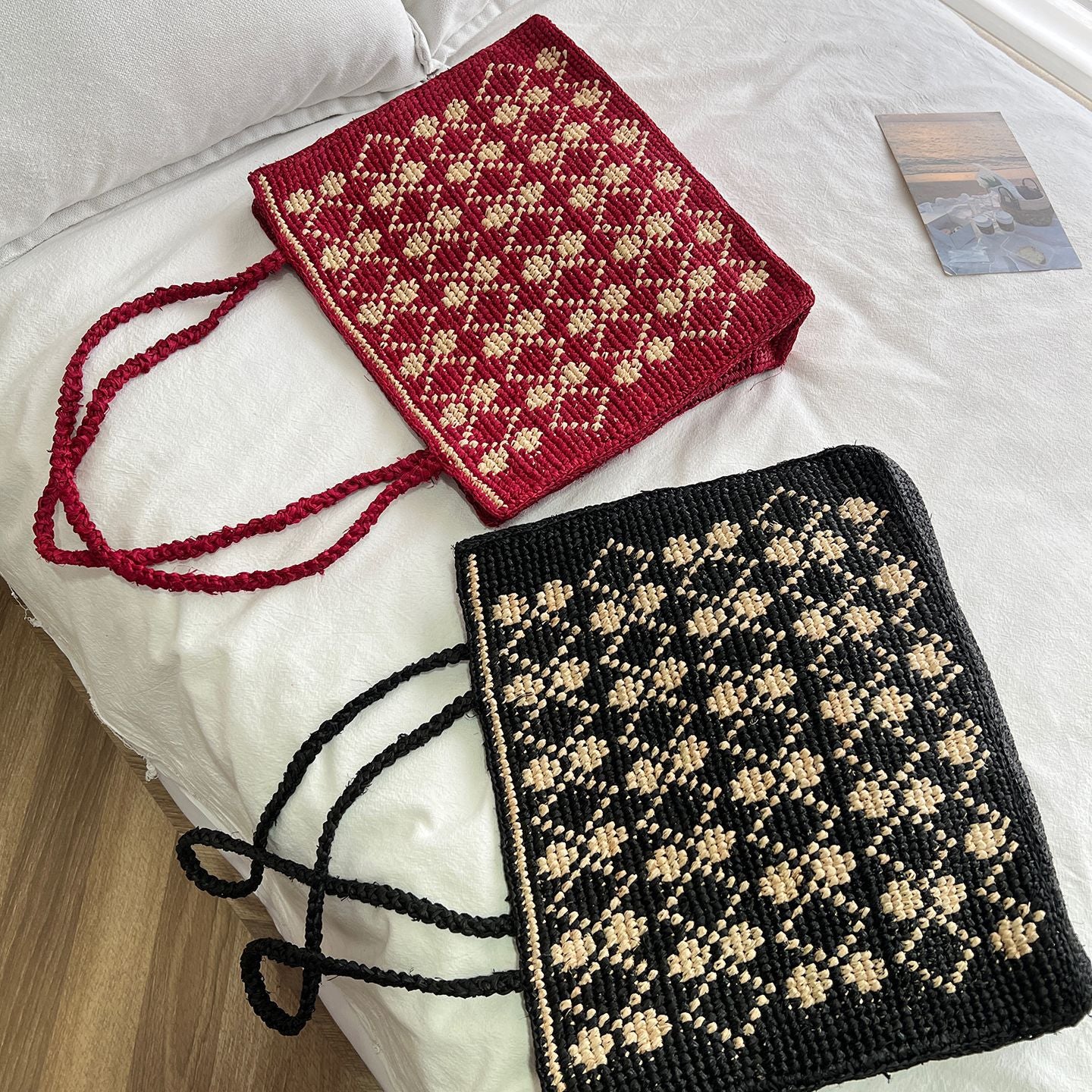 Handgefertigte Stricktasche mit Floralen Design Brehn