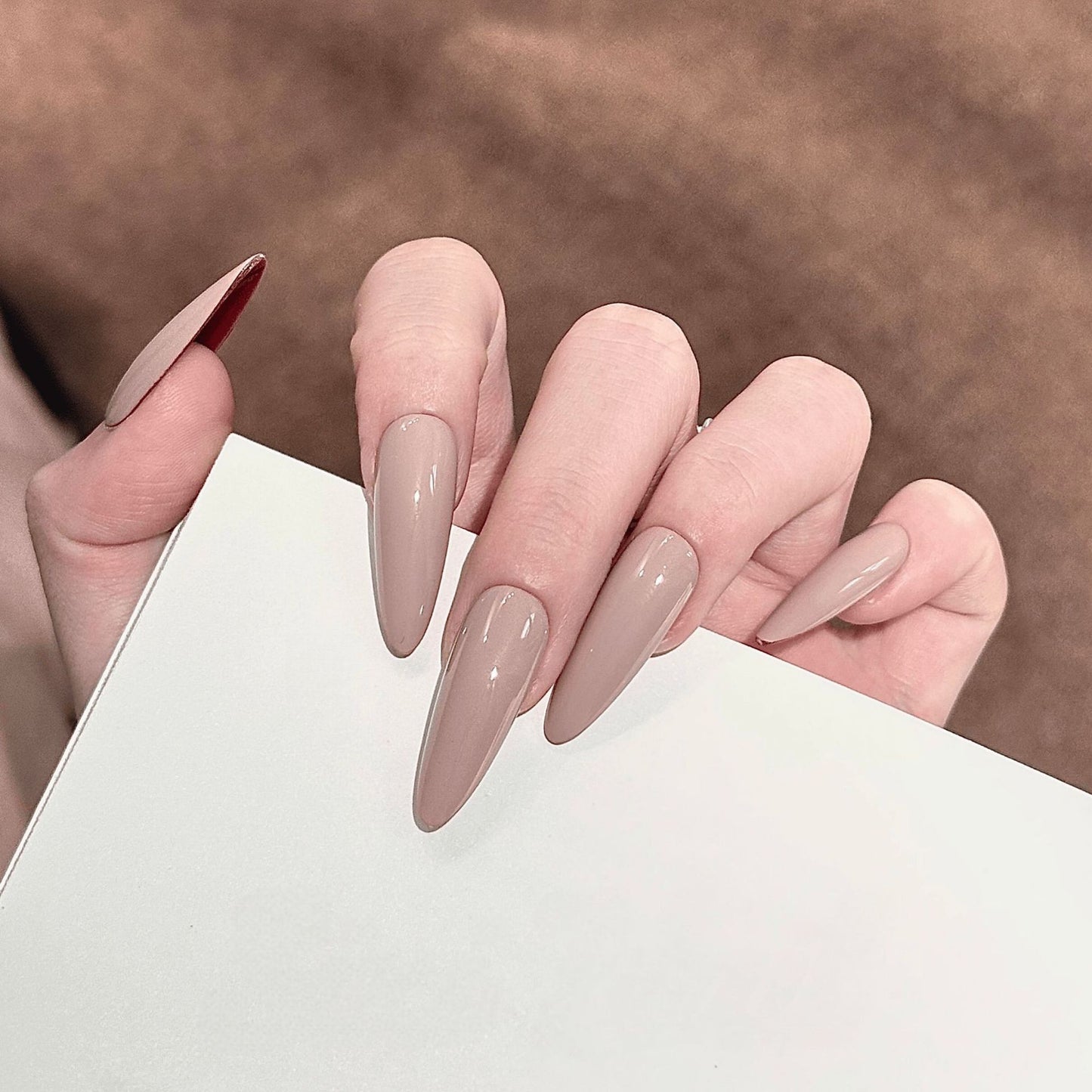 Elegante Nagelspitzen Brehn