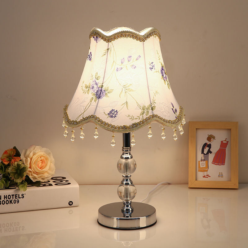 Kristall-besetzte Tischlampe