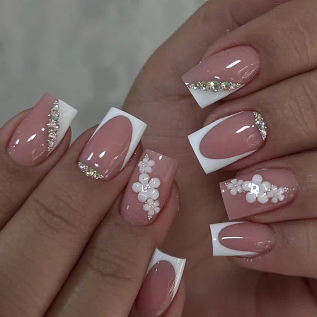 Dekoratives Nail Art Set Brehn