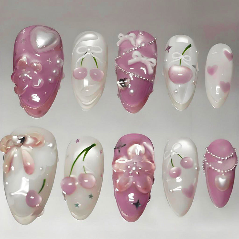 Kunstnagelset mit kreativen Herz- und Blumendesigns Brehn