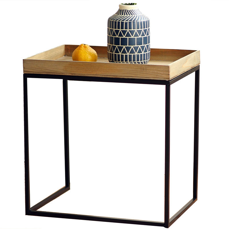 Moderner Beistelltisch mit Holztablett Brehn