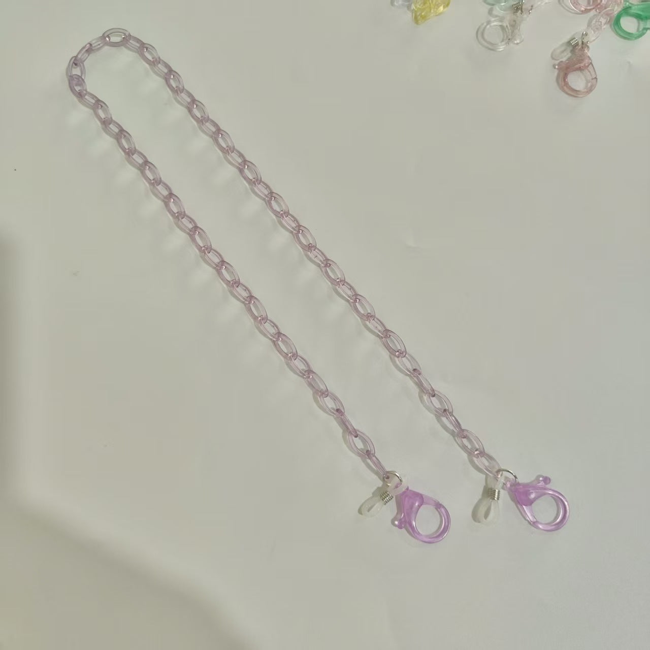 Handgemachte Brillenhalterkette Aus Transparentem Material Brehn
