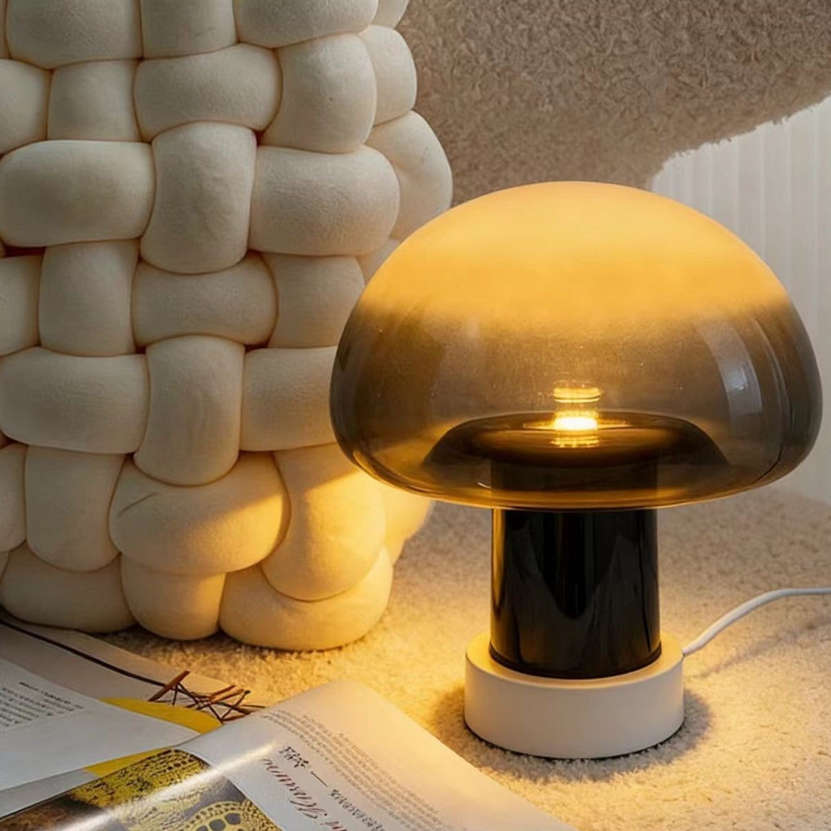 Moderne Glas-Dome-Tischlampe