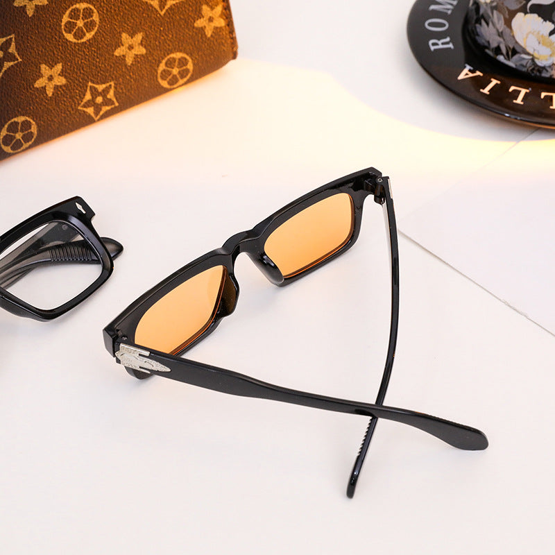 Damen elegante rechteckige Sonnenbrille mit speziellem Rahmen Brehn