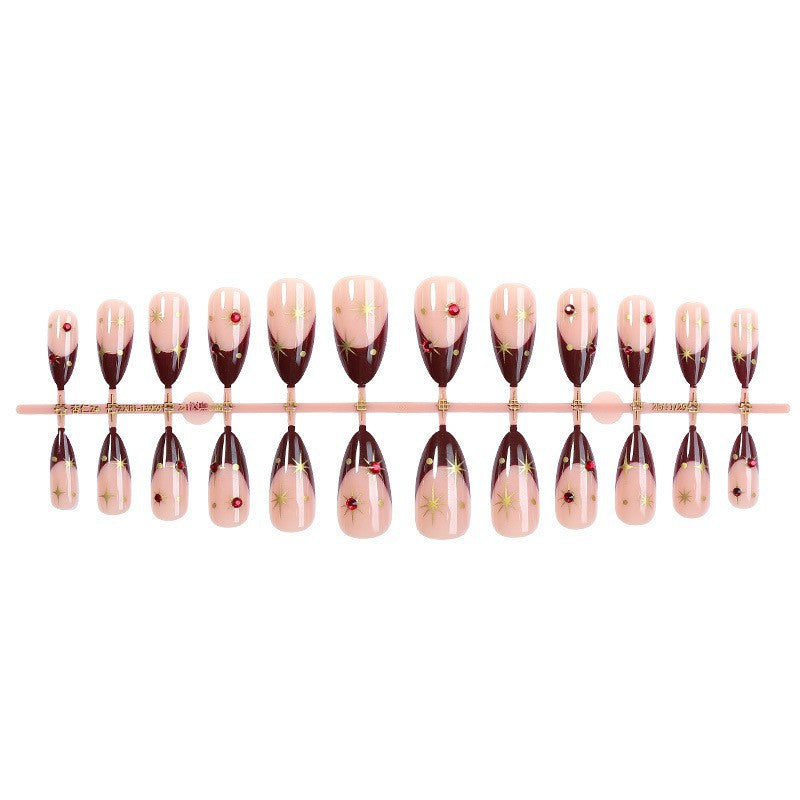 Elegantes Spitzen-Press-On-Nagelset mit dekorativen Akzenten Brehn