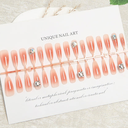 Kunstnagelset mit eleganten kristallinen Akzenten Brehn