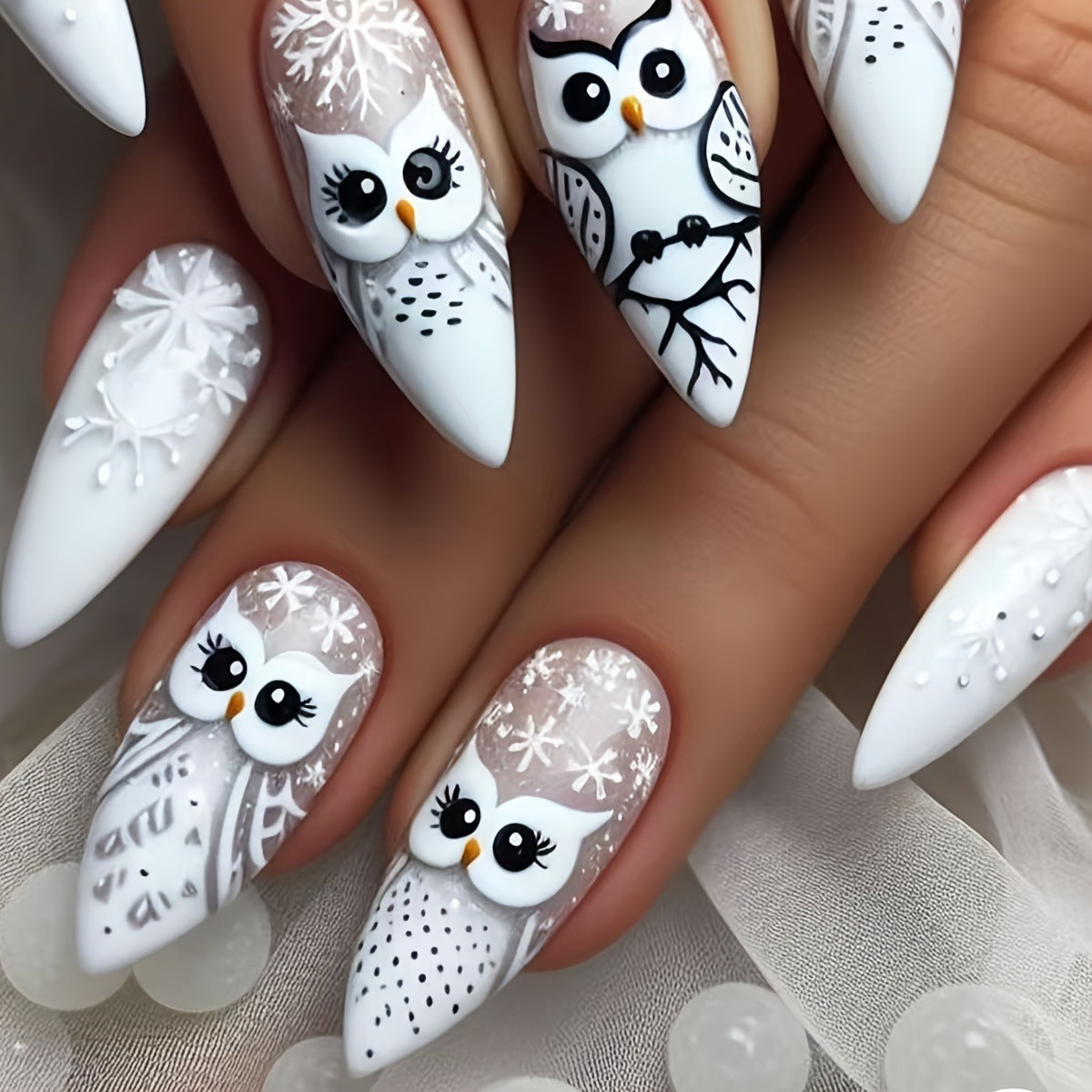 Kreative Nagelkunst Brehn
