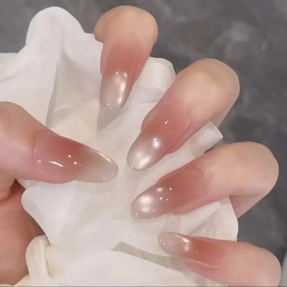 Kunstnagelset mit elegantem Ombre-Effekt und Hochglanzfinish Brehn