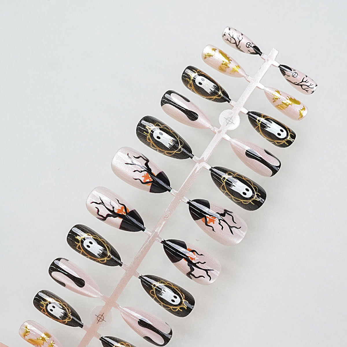 Halloween-inspirierte dekorative Press-on-Nagelset Brehn