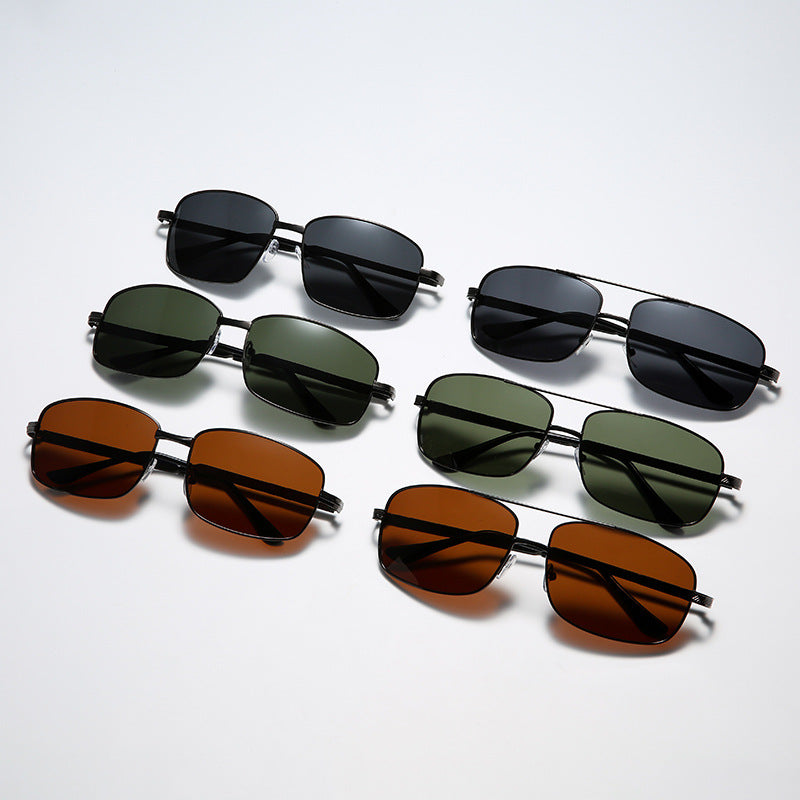 Retro-inspiriertes Schilddesign Sonnenbrille Brehn