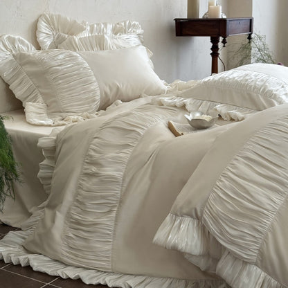 Romantisches Satin-Bettwäsche-Set mit Rüschen und plissierten Einsätzen