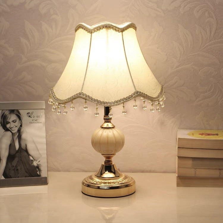 Vintage Floral Shade Tischlampe