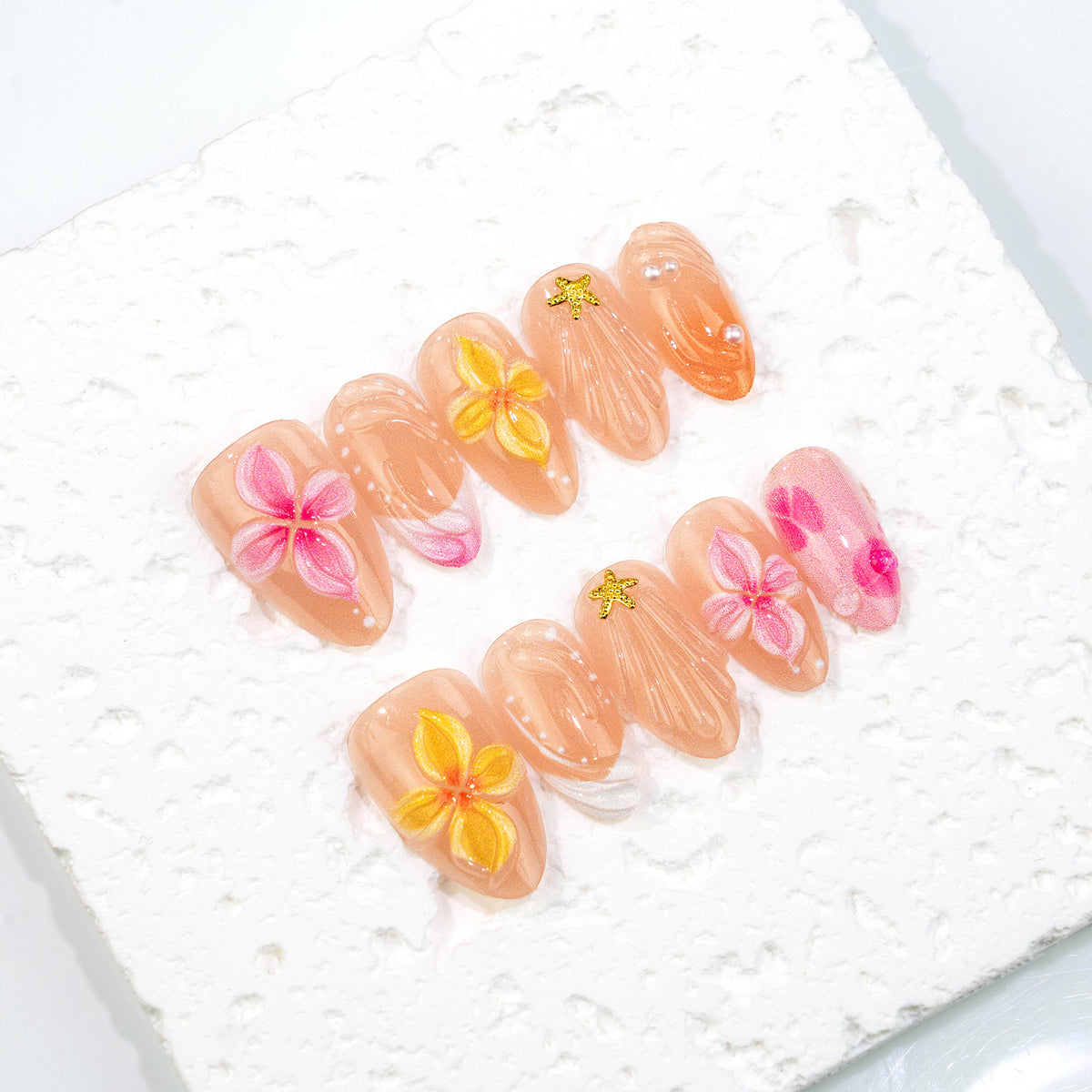 Blumen-Themen Press-On Nagelkunst Set mit 3D Akzenten Brehn