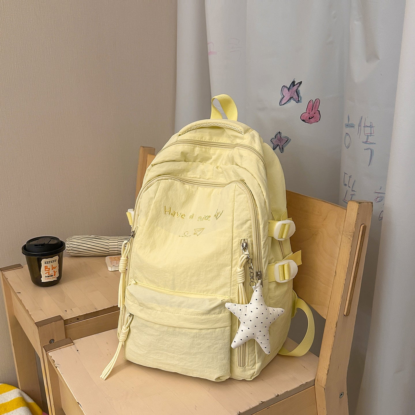 Süßer lässiger Schulrucksack