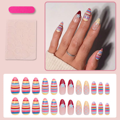 Kunstnagelset mit bunten Streifen und kreativen Designs Brehn