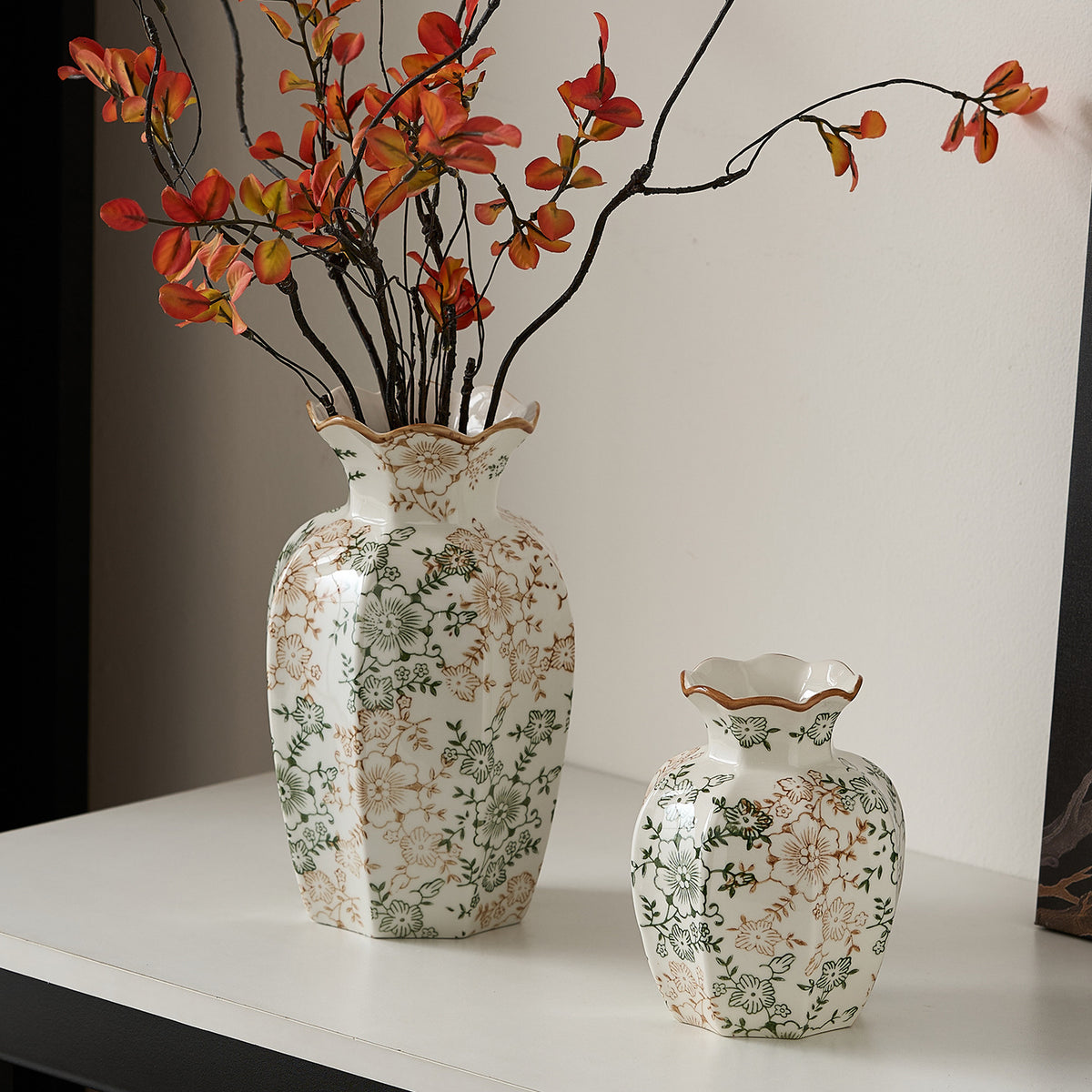Elegante Keramikvase mit floralem Muster Brehn