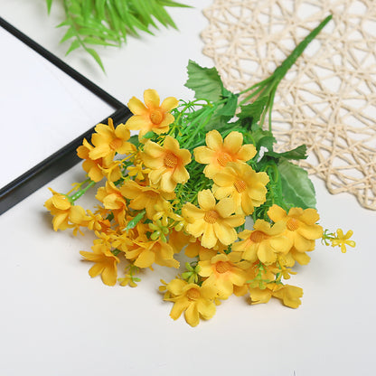 Lebensechter Stoff Blumenstrauß