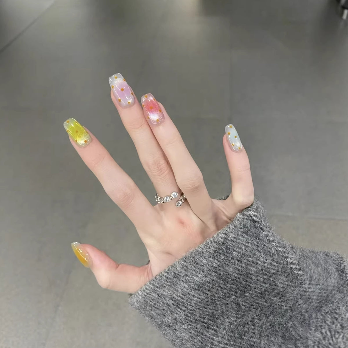 Künstlerische Acrylgel-Nagelverlängerungen
