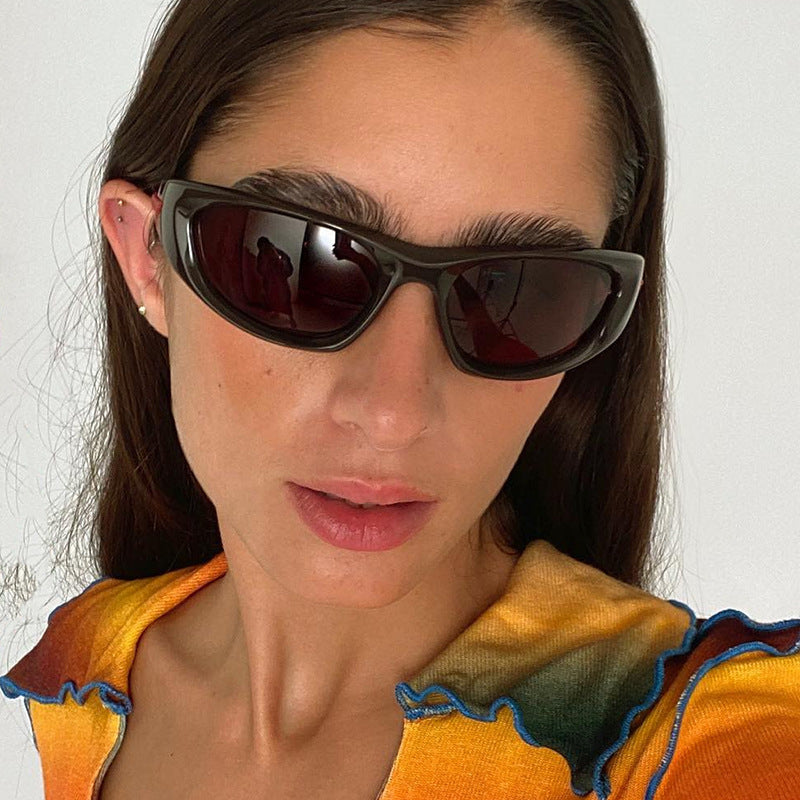 Damen sportliche Sonnenbrille mit ergonomischem Design Brehn