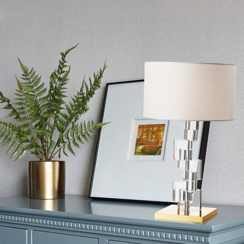 Stylische moderne Tischlampe