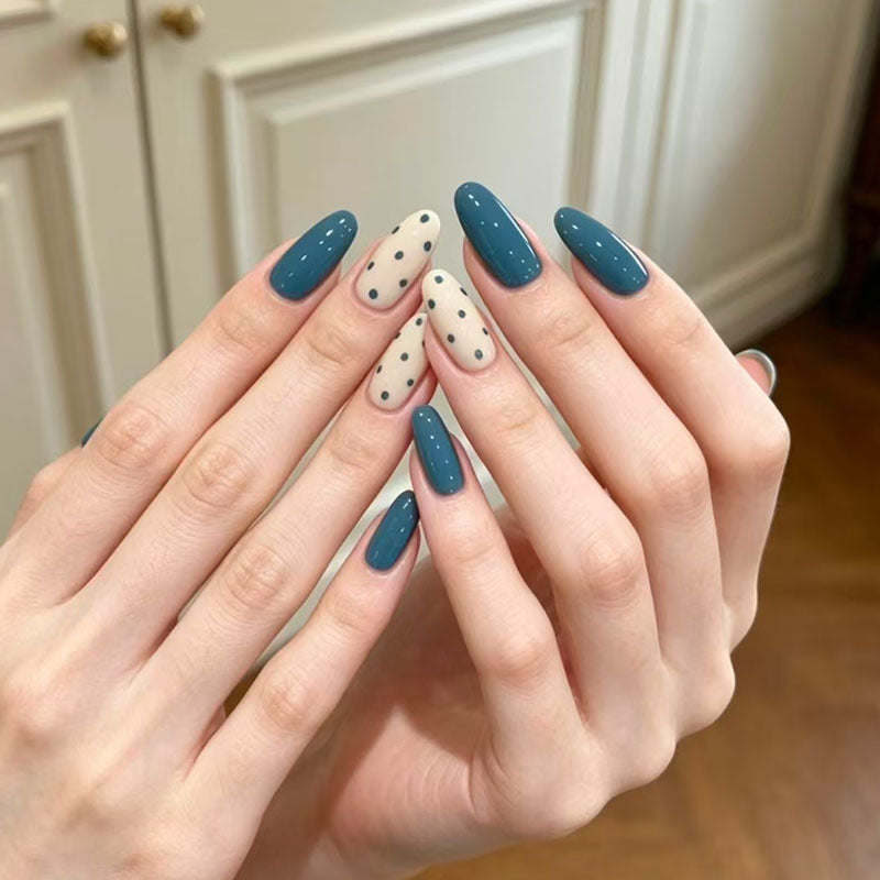 Künstlerisches Stiletto-Nagelset Brehn