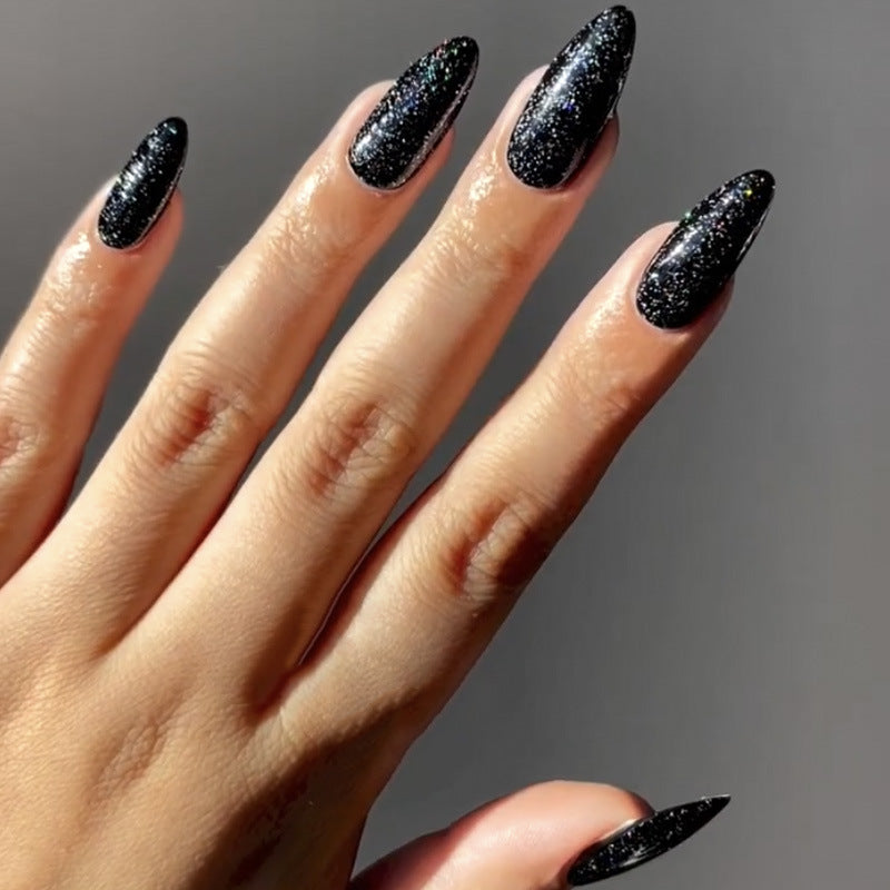 Glamouröse Stiletto Press-On Nägel mit Glitzerfinish Brehn