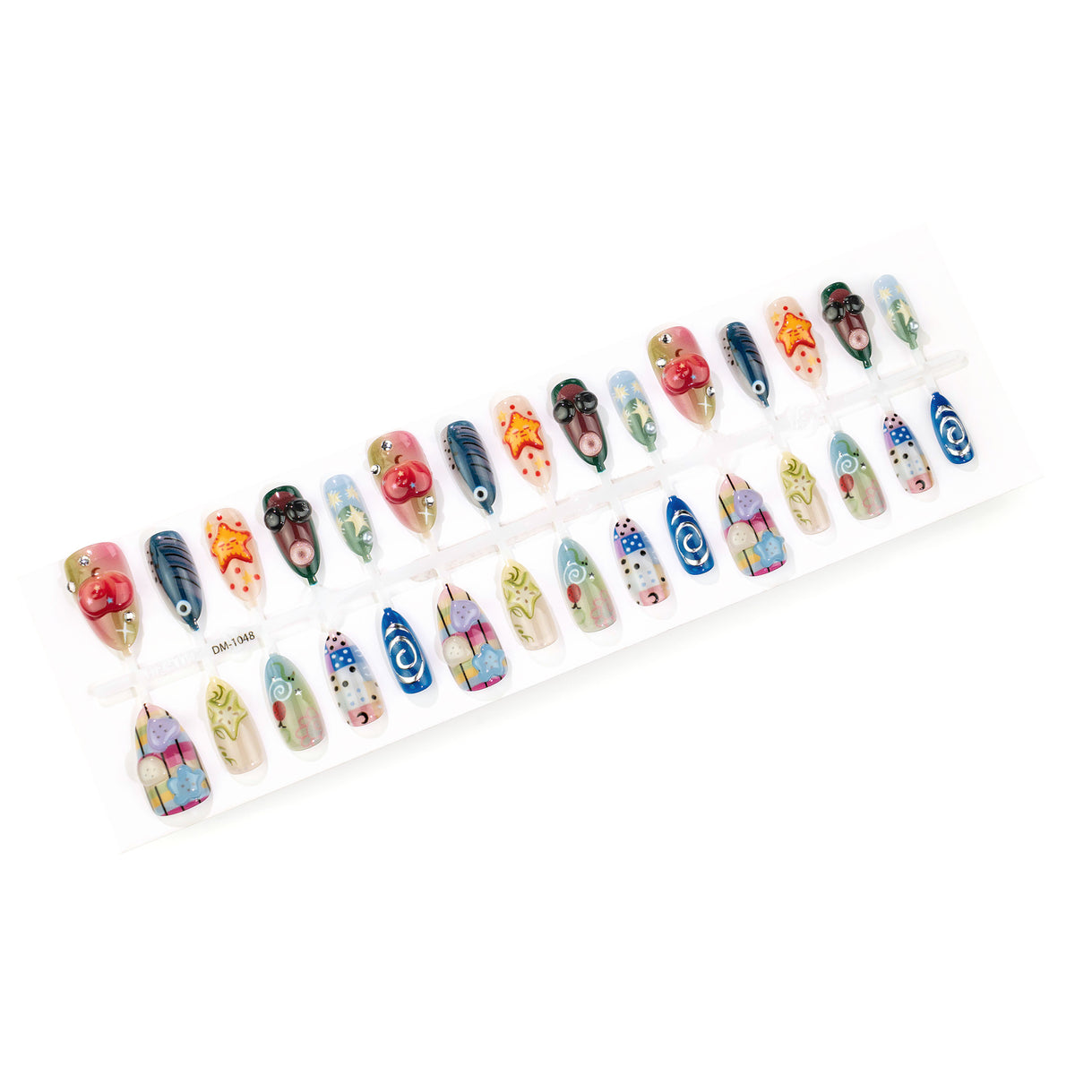 Künstlerisches Press-On-Nagelset mit verspielten Designs Brehn