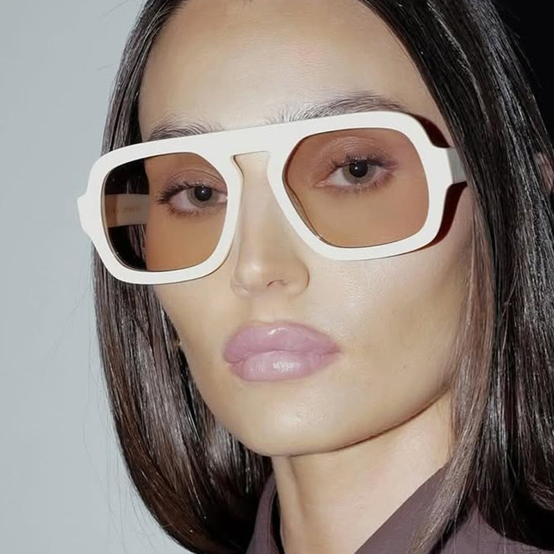 Damen modische Sonnenbrille im modernen Retro-Stil Brehn