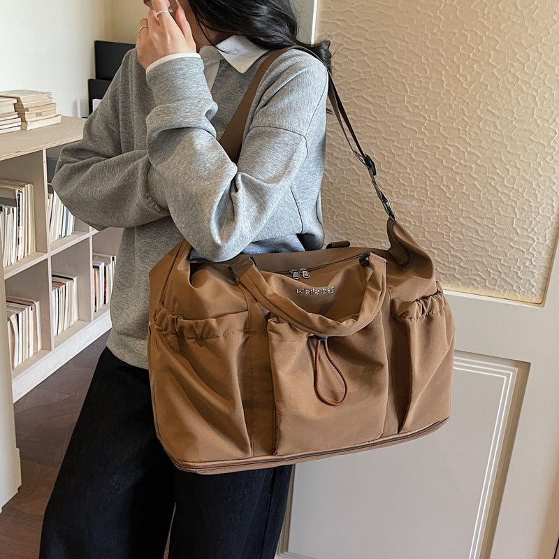 Damen Vielseitige Reisetasche mit mehreren Außentaschen Brehn