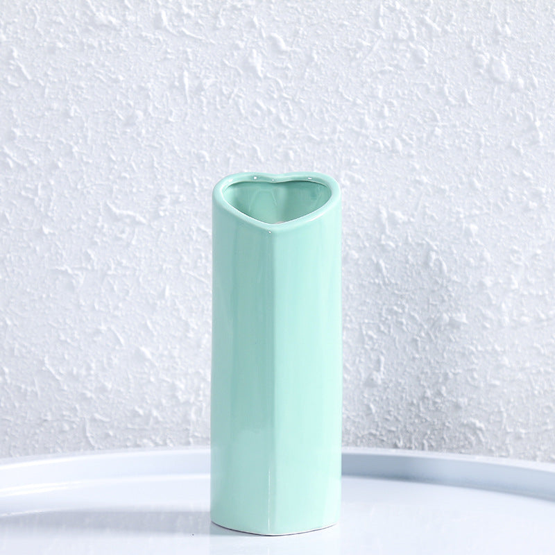 Herzförmige elegante Keramikvase Brehn
