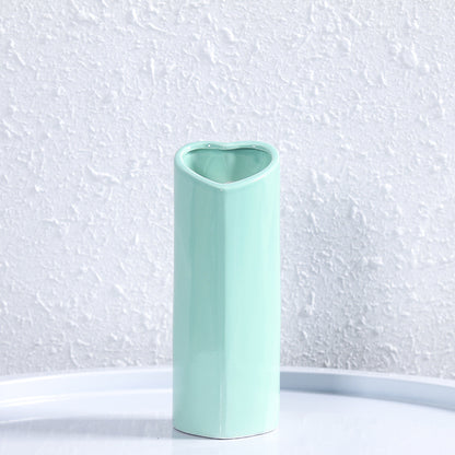 Herzförmige elegante Keramikvase Brehn