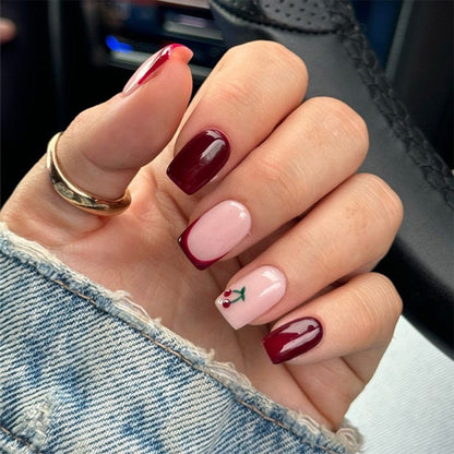 Kunstnagelset mit eleganten Blüten- und Farbverlauf-Designs Brehn