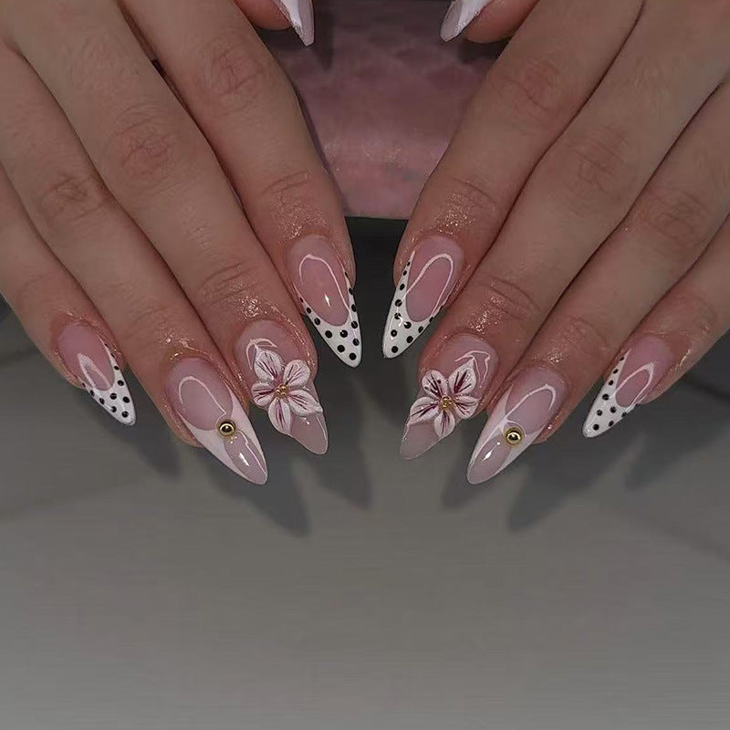 Elegante Stiletto-Nagelverstärkungen Brehn
