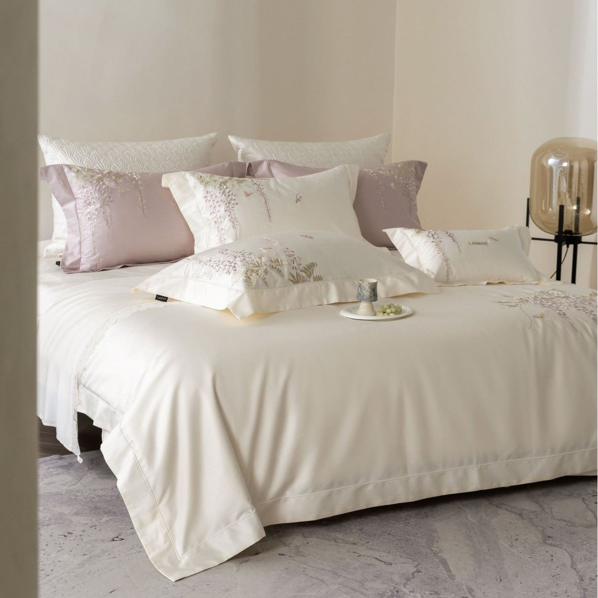 Luxe Satin-Feel Koi Bestickte Bettbezug Set