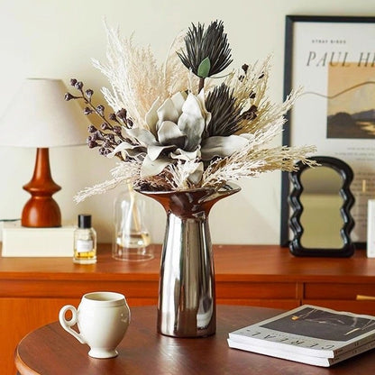 Dekorativer getrockneter Blumen-Tischschmuck